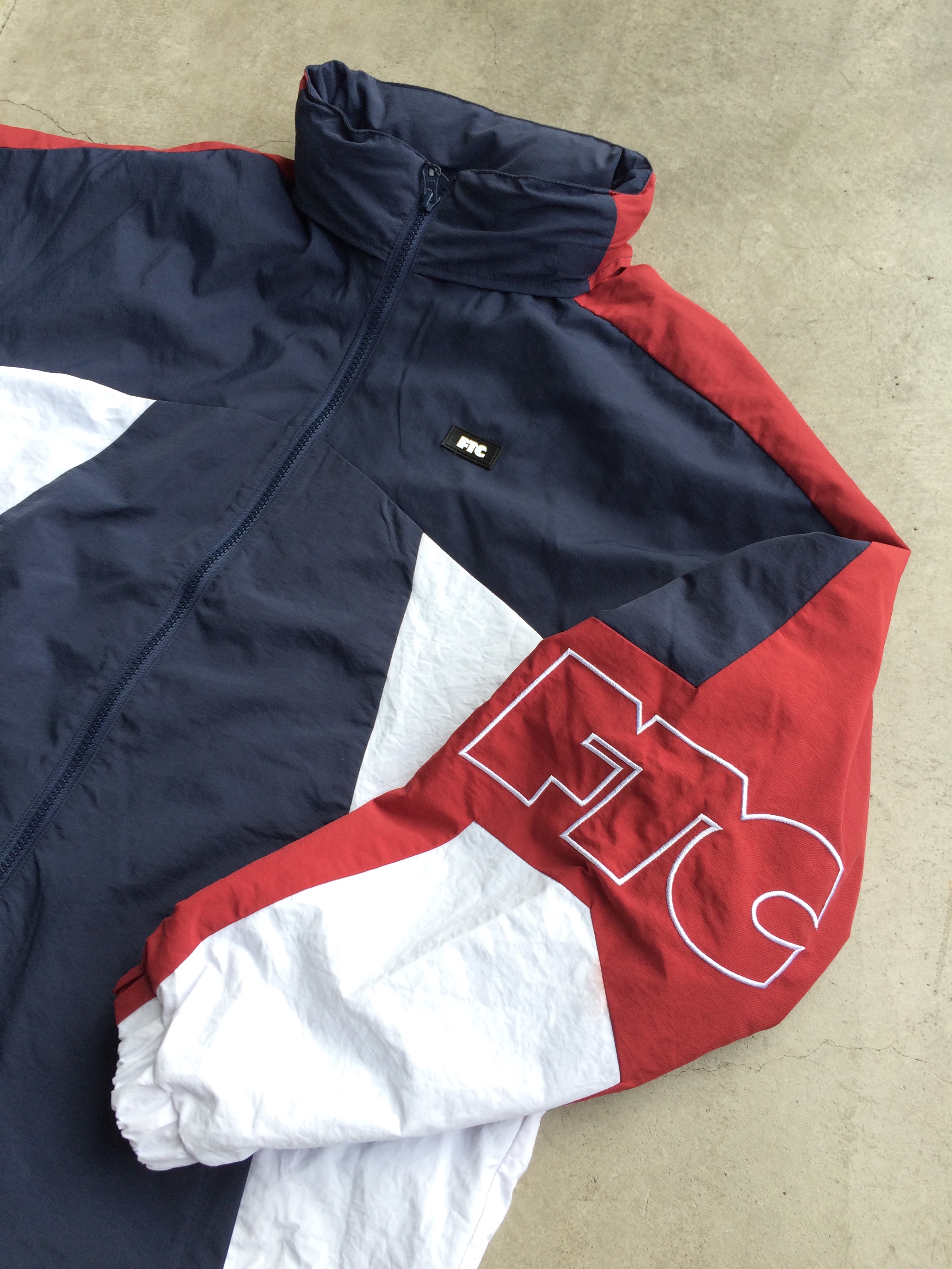 FTC NYLON TRACK JACKET、PANT