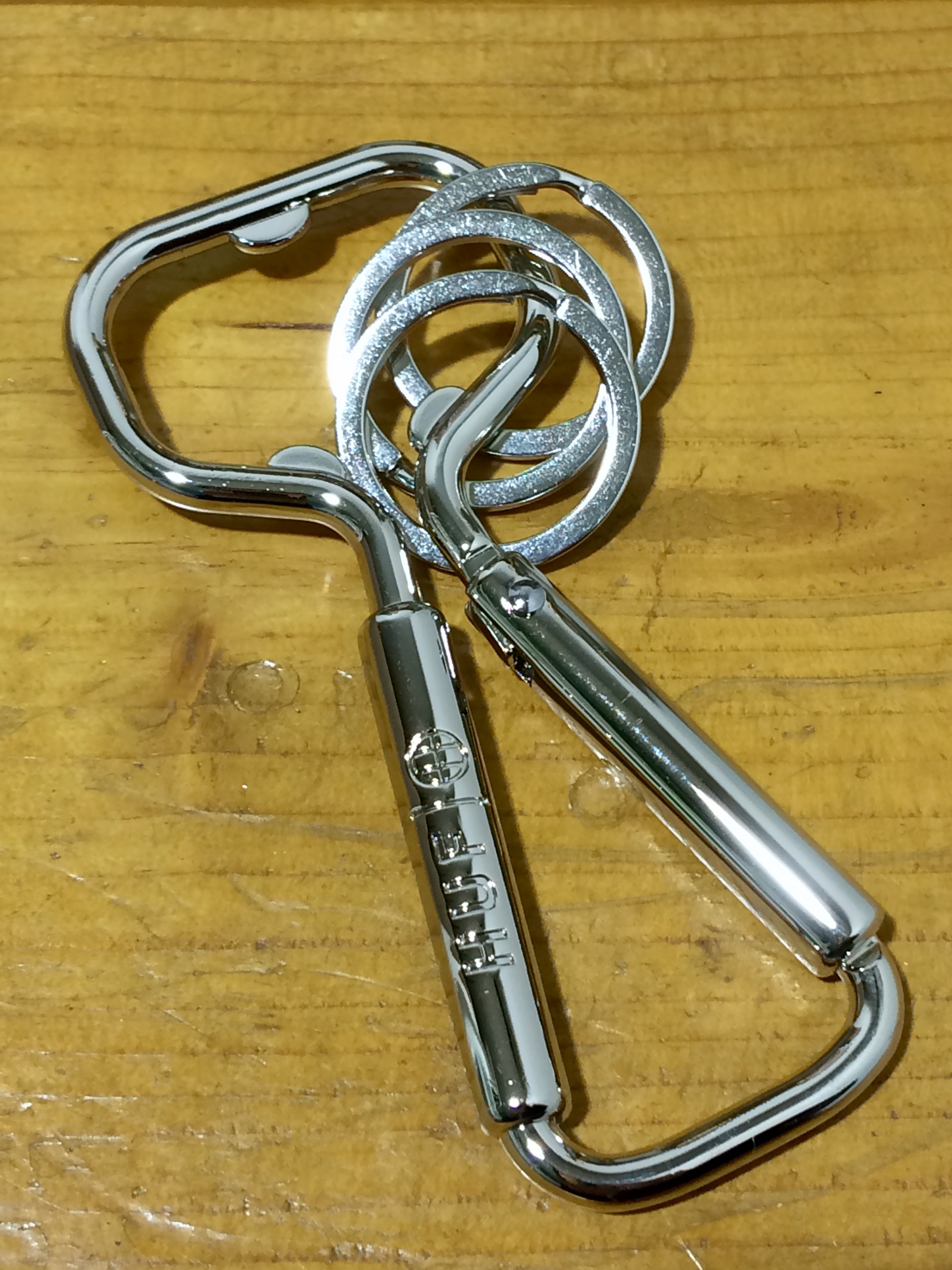 HUF BOTTLE OPENER CARABINER ハフ カラビナ