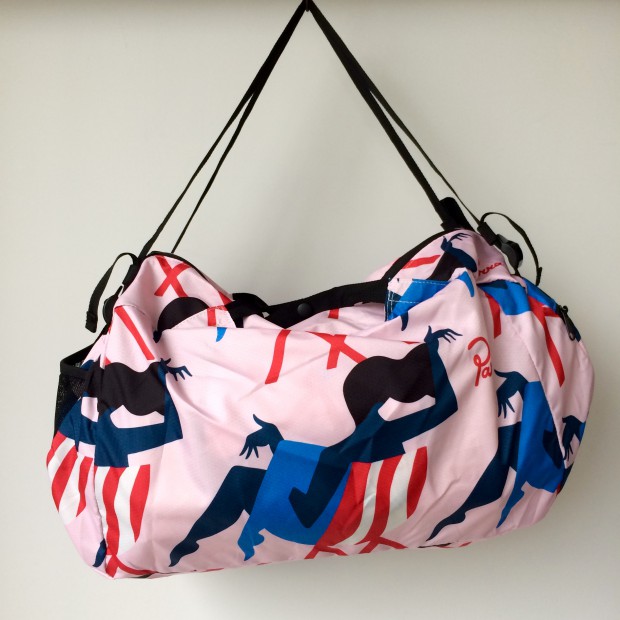 parra madame beach fly weight duffel