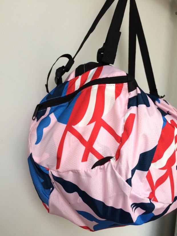 parra madame beach fly weight duffel